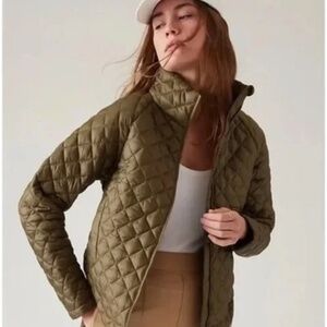 Athleta Whisper Featherless Puffer Jacket Small Petite